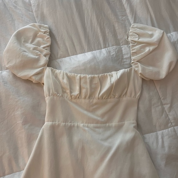 Zara White Linen Blend Mini Dress with Puff Sleeves - Picture 2 of 4